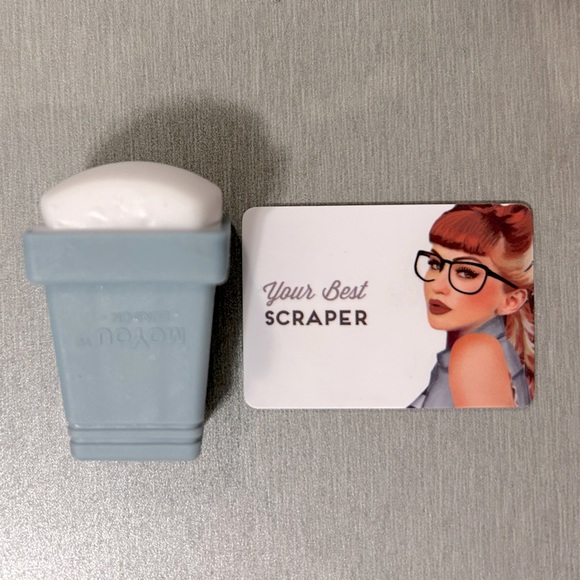 *Bundle/2, 10% off* MoYou London stamper & scraper - Picture 2 of 2